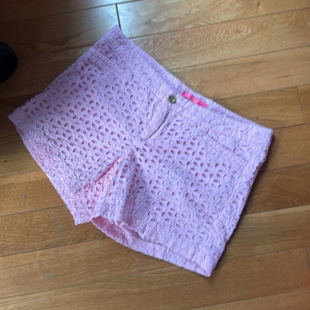 Lilly Pulitzer 💗 Kelly Pink Eyelet Shorts sz 6 - Picture 2 of 3